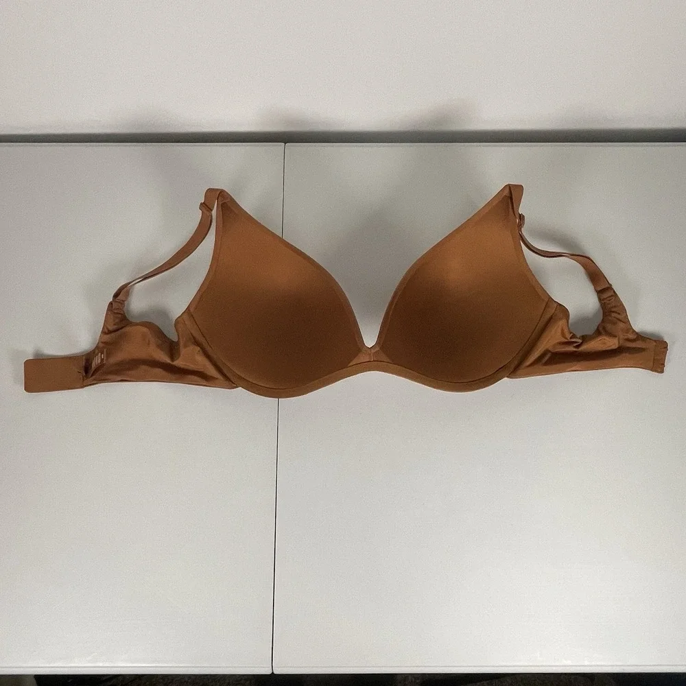 SKIMS Bronze Brown Wireless Form Push Up Plunge Bra size 38D EUC‎